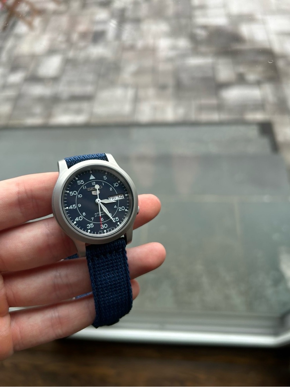 Seiko 5 Automatic Military Style Men’s Watch SNK807K2 (Working) - Picture 5 of 9